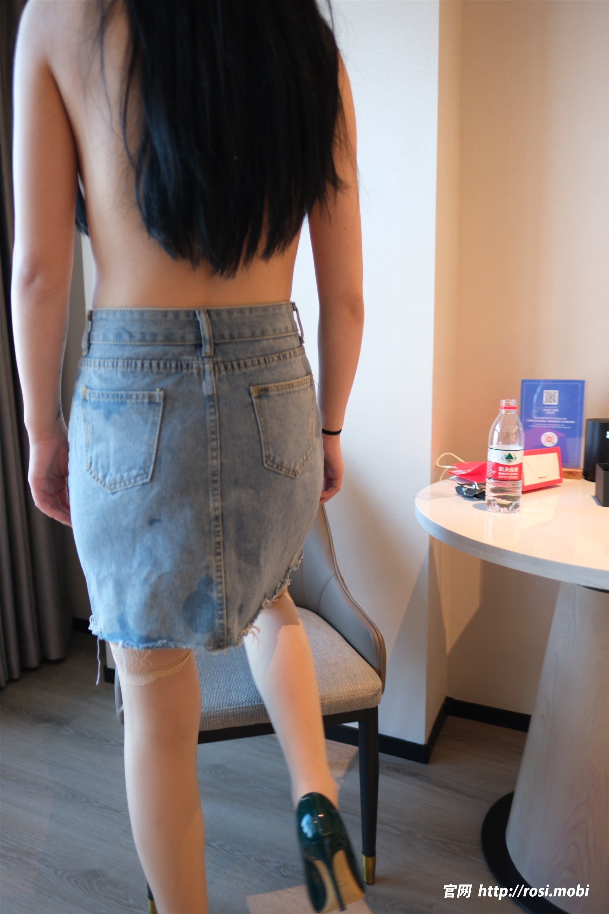 ROSI写真 2025.03.18 NO.4852